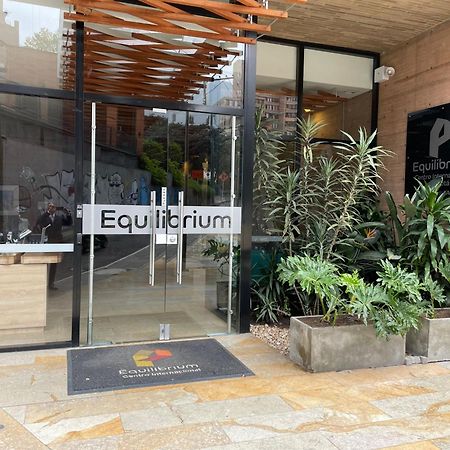 Loft Cool Equilibrium Apartment โบโกตา ภายนอก รูปภาพ